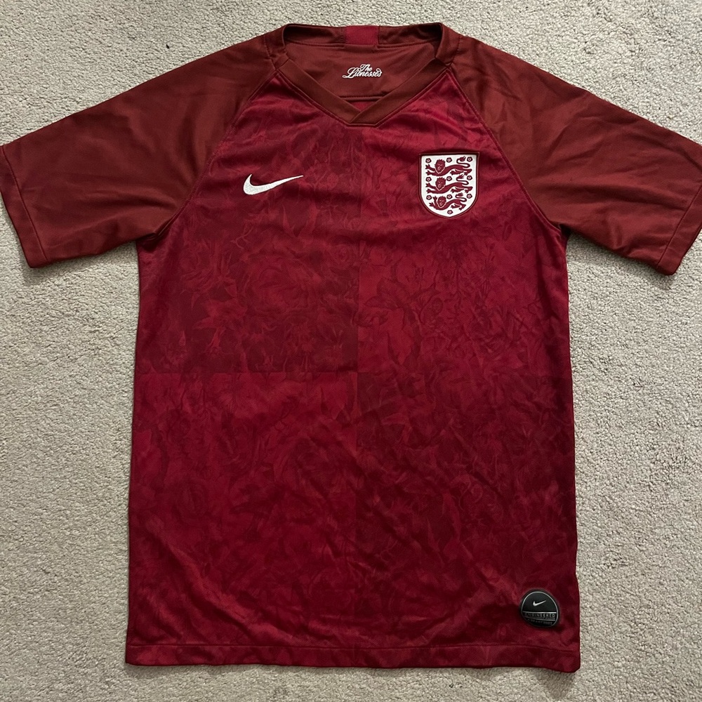 Nike Red National unisex shirt 2019/20 Lionesses